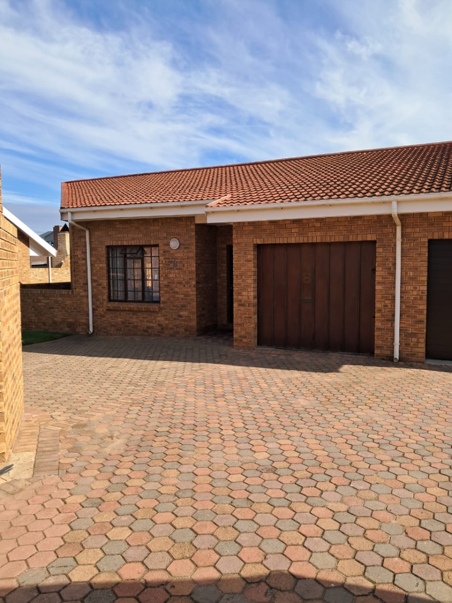 2 Bedroom Property for Sale in Bayview Western Cape